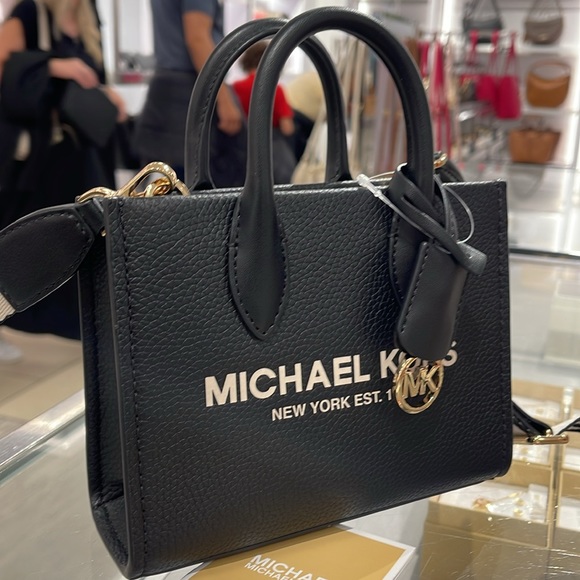MICHAEL KORS
Mirella Extra-Small XS Shopper XBody Crossbody Bag
NWT - Picture 2 of 16